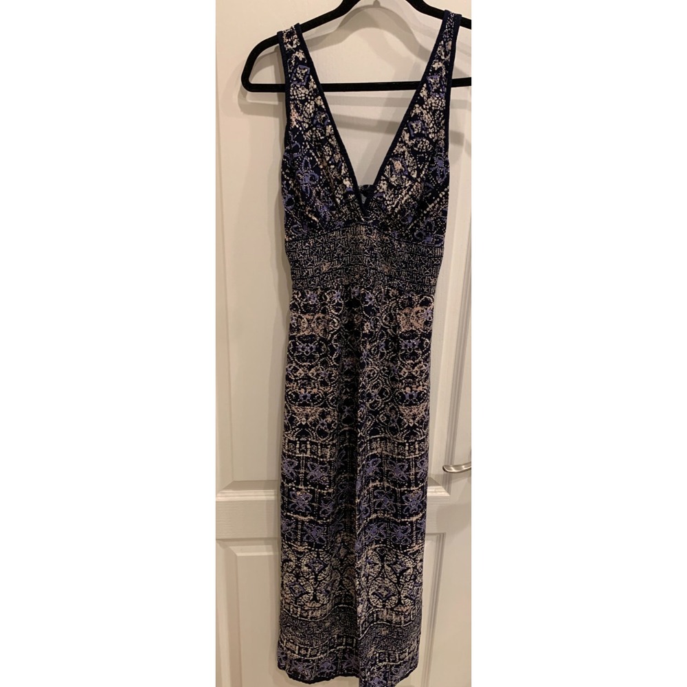 Angie V-neck smocked bodice maxi dress in a‎ multi-color boho print Sz M